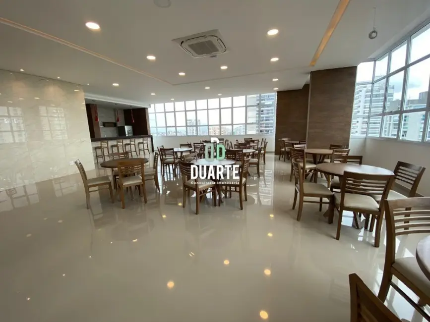 Foto 2 de Apartamento com 2 quartos à venda, 94m2 em Embaré, Santos - SP