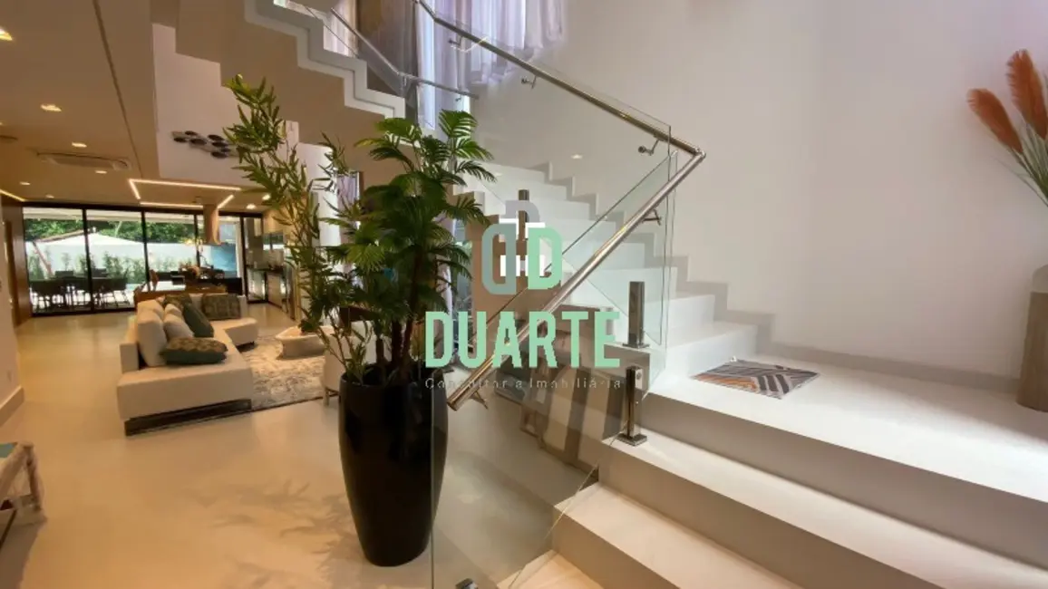 Casa com 7 quartos à venda, 380m2 em Riviera de São Lourenço, Bertioga - SP - imagem 3 Foto 3 de Casa com 7 quartos à venda, 380m2 em Riviera de São Lourenço, Bertioga - SP