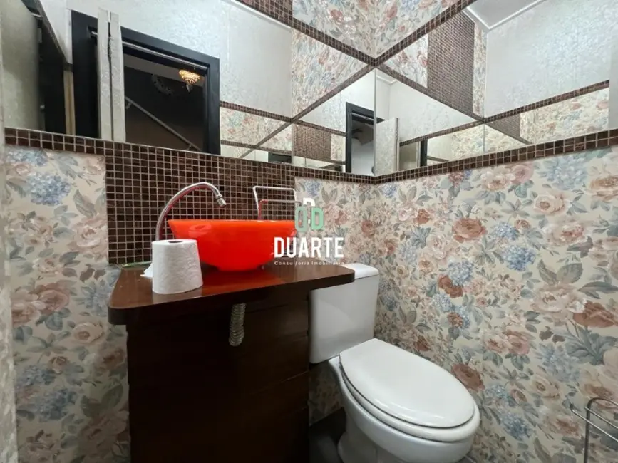 Apartamento com 1 quarto à venda, 74m2 em Gonzaga, Santos - SP - imagem 5 Foto 5 de Apartamento com 1 quarto à venda, 74m2 em Gonzaga, Santos - SP