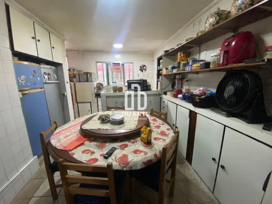 Foto 7 de Casa com 4 quartos à venda, 291m2 em Vila Mathias, Santos - SP