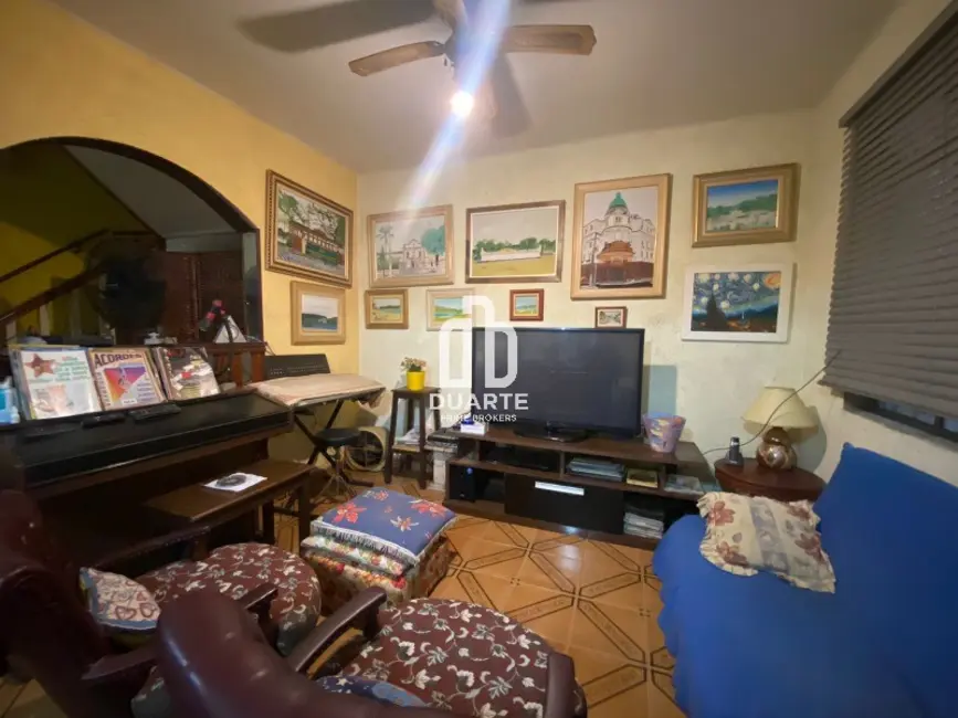 Foto 3 de Casa com 4 quartos à venda, 291m2 em Vila Mathias, Santos - SP