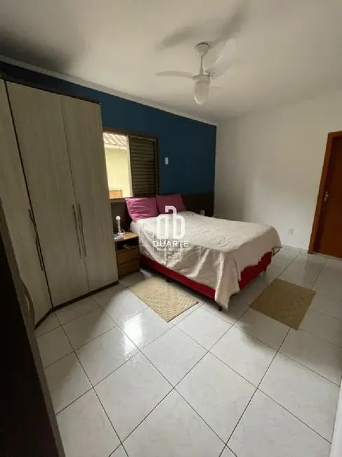 Casa com 4 quartos à venda, 186m2 em Embaré, Santos - SP - imagem 8 Foto 8 de Casa com 4 quartos à venda, 186m2 em Embaré, Santos - SP