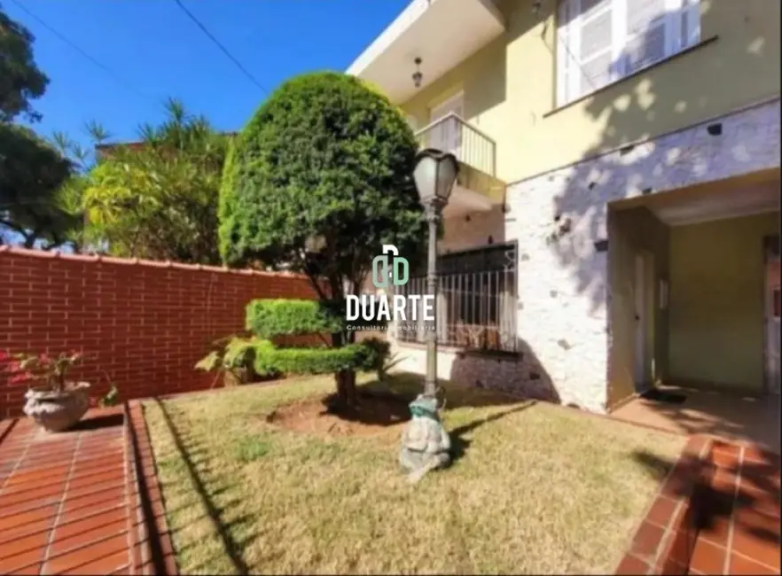 Foto 2 de Casa com 3 quartos à venda, 267m2 em Marapé, Santos - SP