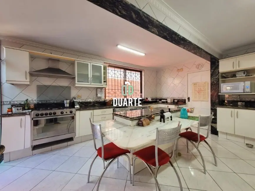 Casa com 3 quartos à venda, 267m2 em Marapé, Santos - SP - imagem 8 Foto 8 de Casa com 3 quartos à venda, 267m2 em Marapé, Santos - SP