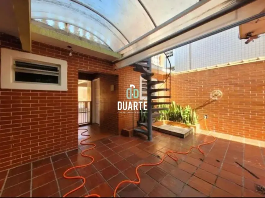 Casa com 3 quartos à venda, 267m2 em Marapé, Santos - SP - imagem 3 Foto 3 de Casa com 3 quartos à venda, 267m2 em Marapé, Santos - SP