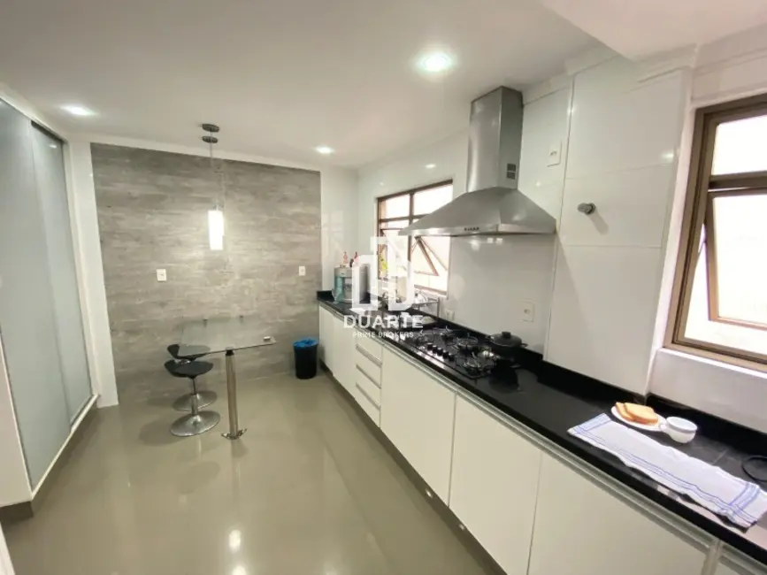 Foto 9 de Casa com 4 quartos à venda, 212m2 em Aparecida, Santos - SP