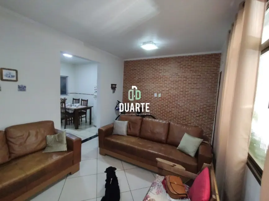 Foto 1 de Casa com 3 quartos à venda, 115m2 em Vila São Jorge, Sao Vicente - SP