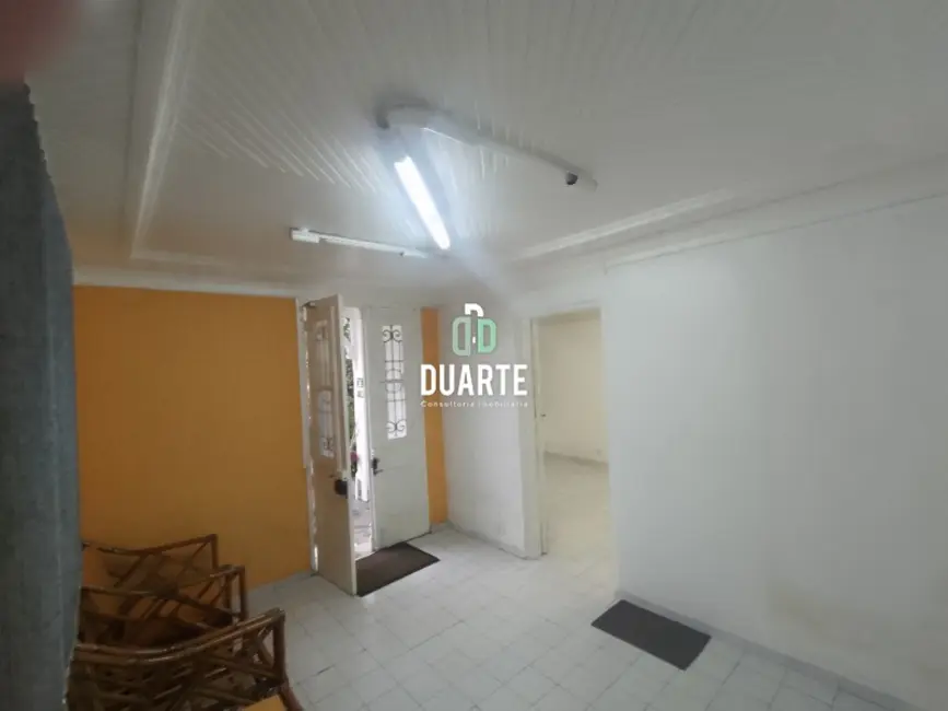 Foto 2 de Casa com 3 quartos à venda, 156m2 em Encruzilhada, Santos - SP