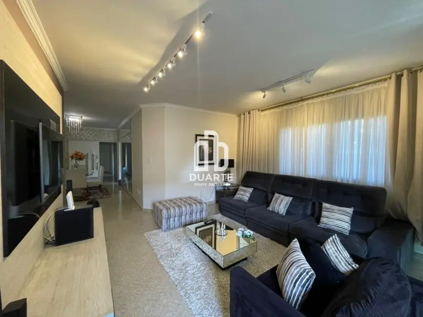 Casa com 3 quartos à venda, 190m2 em Aparecida, Santos - SP - imagem 4 Foto 4 de Casa com 3 quartos à venda, 190m2 em Aparecida, Santos - SP