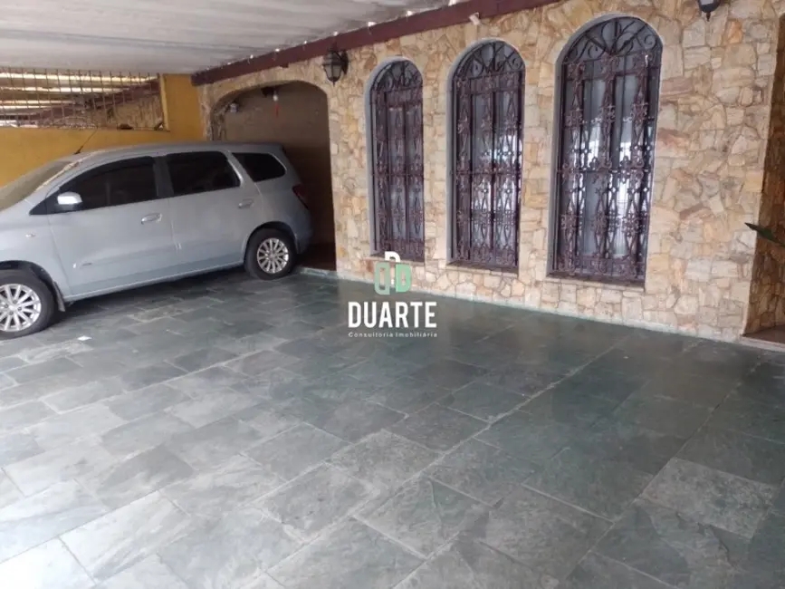 Foto 4 de Casa com 3 quartos à venda, 219m2 em Centro, Sao Vicente - SP