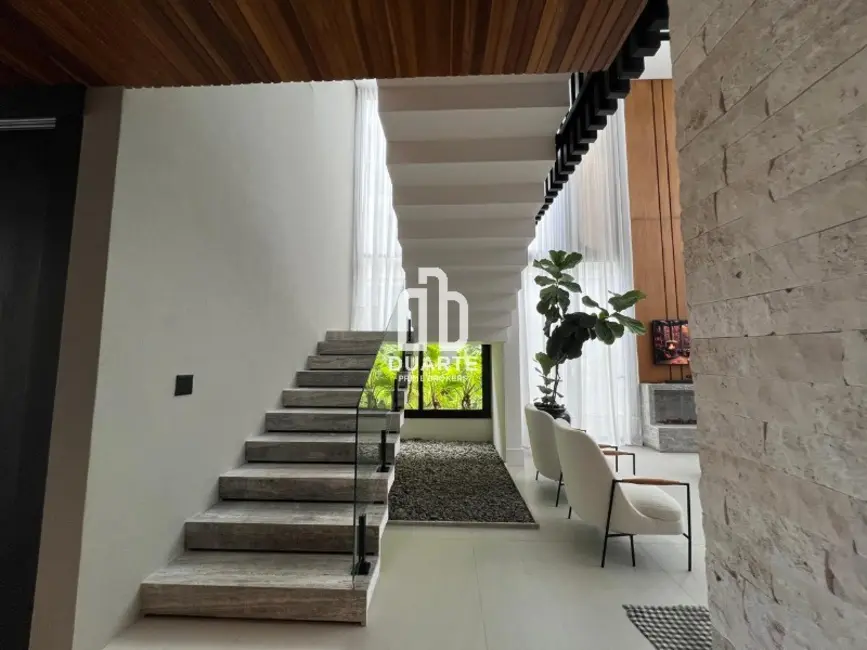 Casa com 7 quartos à venda, 930m2 em Riviera de São Lourenço, Bertioga - SP - imagem 2 Foto 2 de Casa com 7 quartos à venda, 930m2 em Riviera de São Lourenço, Bertioga - SP