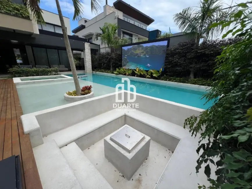 Casa com 7 quartos à venda, 930m2 em Riviera de São Lourenço, Bertioga - SP - imagem 8 Foto 8 de Casa com 7 quartos à venda, 930m2 em Riviera de São Lourenço, Bertioga - SP