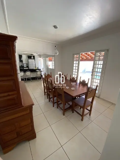 Foto 9 de Casa com 3 quartos à venda, 257m2 em Tapiratiba - SP