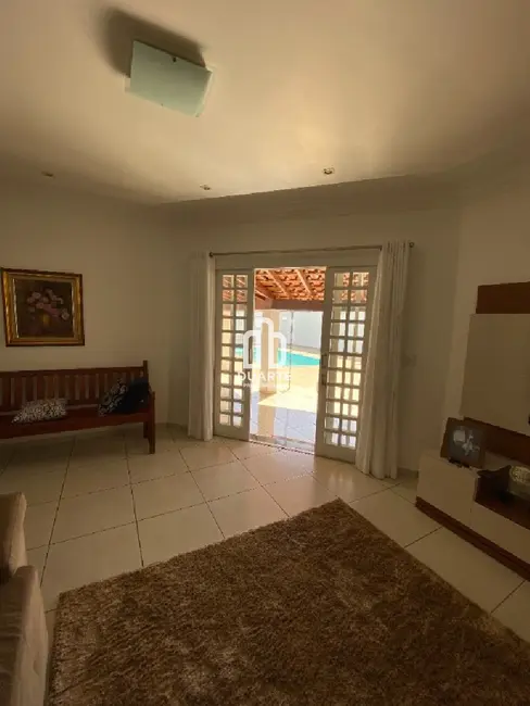 Foto 5 de Casa com 3 quartos à venda, 257m2 em Tapiratiba - SP
