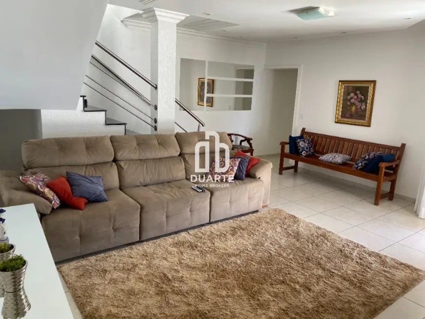 Foto 3 de Casa com 3 quartos à venda, 257m2 em Tapiratiba - SP