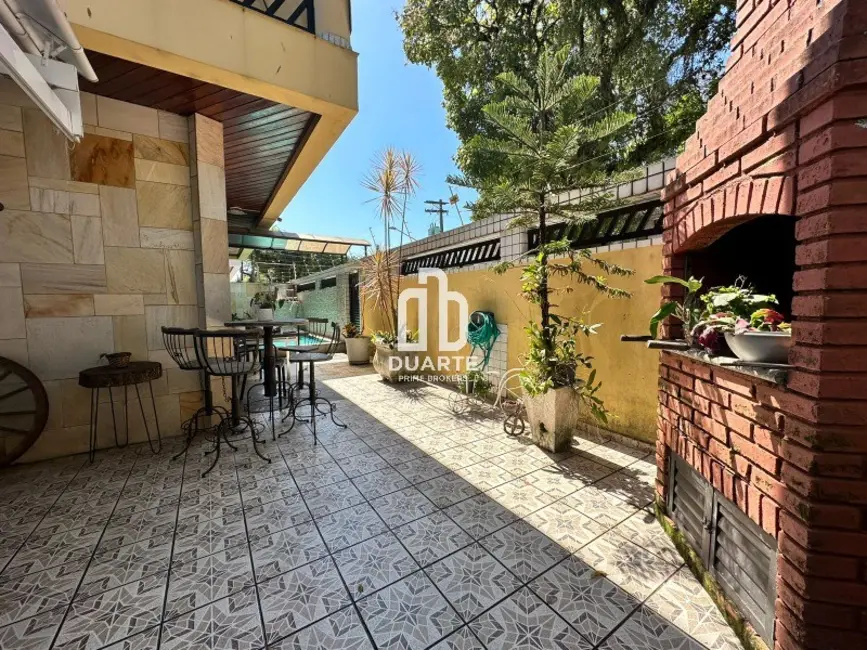 Foto 4 de Casa com 4 quartos à venda, 170m2 em Embaré, Santos - SP