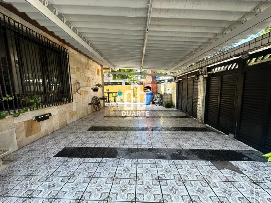 Foto 3 de Casa com 4 quartos à venda, 170m2 em Embaré, Santos - SP