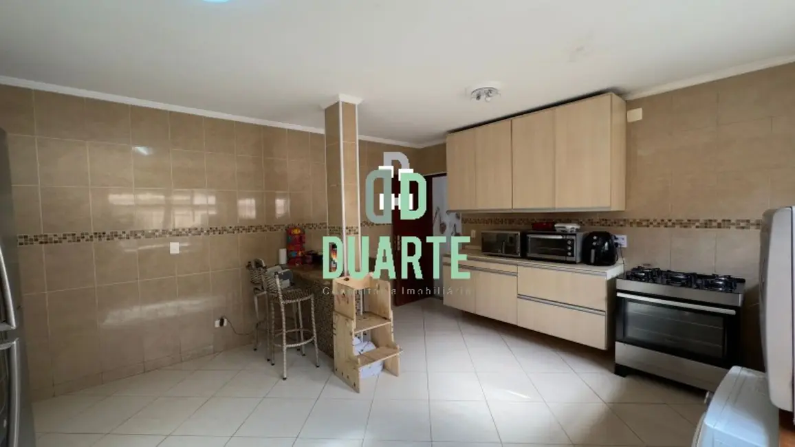 Foto 9 de Casa com 4 quartos à venda, 208m2 em Jardim Independência, Sao Vicente - SP