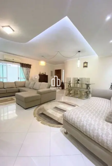 Casa com 3 quartos à venda, 236m2 em Campo Grande, Santos - SP - imagem 5 Foto 5 de Casa com 3 quartos à venda, 236m2 em Campo Grande, Santos - SP