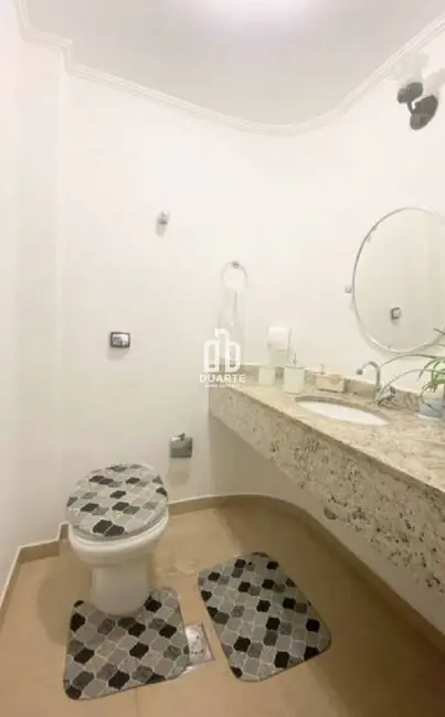 Casa com 3 quartos à venda, 236m2 em Campo Grande, Santos - SP - imagem 9 Foto 9 de Casa com 3 quartos à venda, 236m2 em Campo Grande, Santos - SP