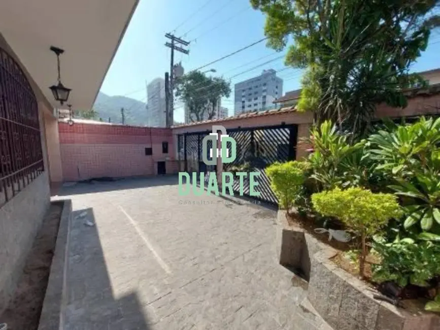 Foto 1 de Casa com 4 quartos à venda, 243m2 em Marapé, Santos - SP
