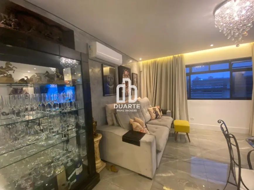 Apartamento com 2 quartos à venda, 90m2 em Vila Mathias, Santos - SP - imagem 3 Foto 3 de Apartamento com 2 quartos à venda, 90m2 em Vila Mathias, Santos - SP