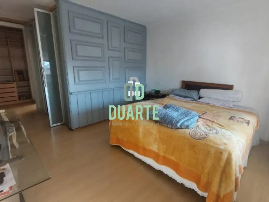 Apartamento com 3 quartos à venda, 268m2 em Gonzaga, Santos - SP - imagem 9 Foto 9 de Apartamento com 3 quartos à venda, 268m2 em Gonzaga, Santos - SP