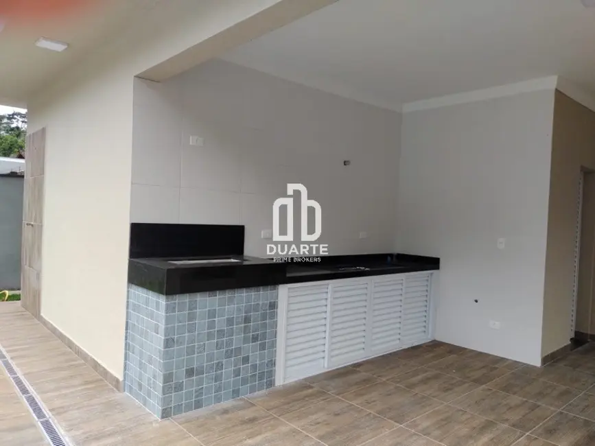 Casa com 4 quartos à venda, 216m2 em Bertioga - SP - imagem 3 Foto 3 de Casa com 4 quartos à venda, 216m2 em Bertioga - SP