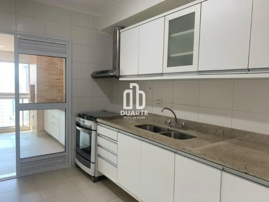 Foto 8 de Apartamento com 4 quartos à venda, 204m2 em Embaré, Santos - SP