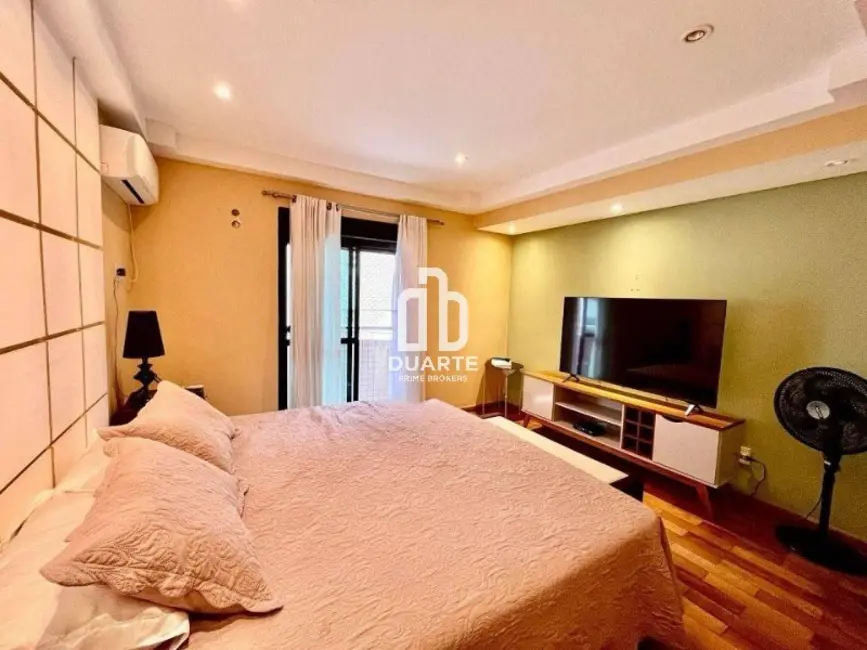 Foto 6 de Apartamento com 3 quartos à venda, 180m2 em Gonzaga, Santos - SP