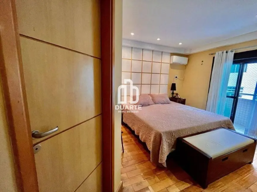 Foto 5 de Apartamento com 3 quartos à venda, 180m2 em Gonzaga, Santos - SP