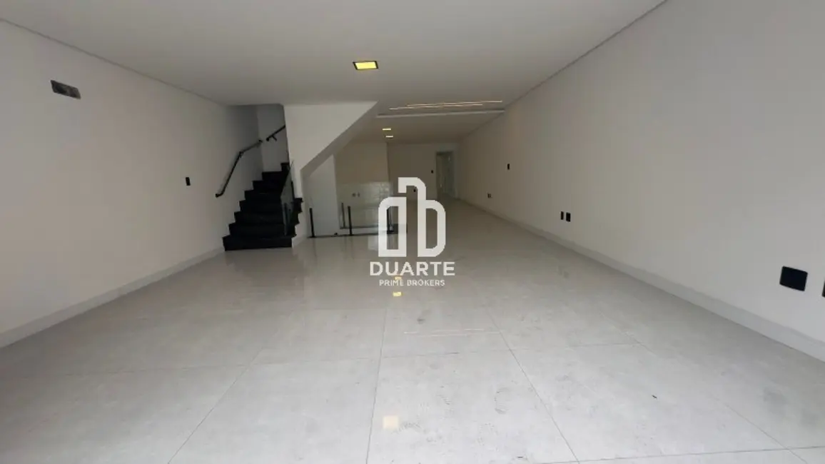 Foto 4 de Casa com 3 quartos à venda, 280m2 em Embaré, Santos - SP