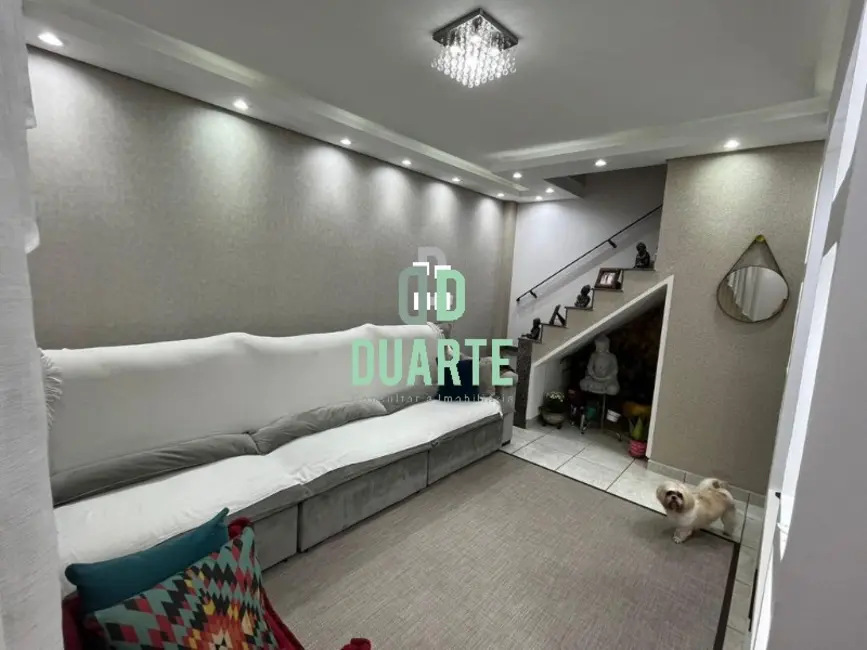 Foto 1 de Casa com 3 quartos à venda, 100m2 em Vila Cascatinha, Sao Vicente - SP