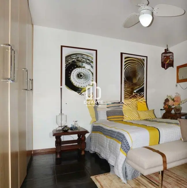 Foto 7 de Casa com 4 quartos à venda, 360m2 em Enseada, Guaruja - SP