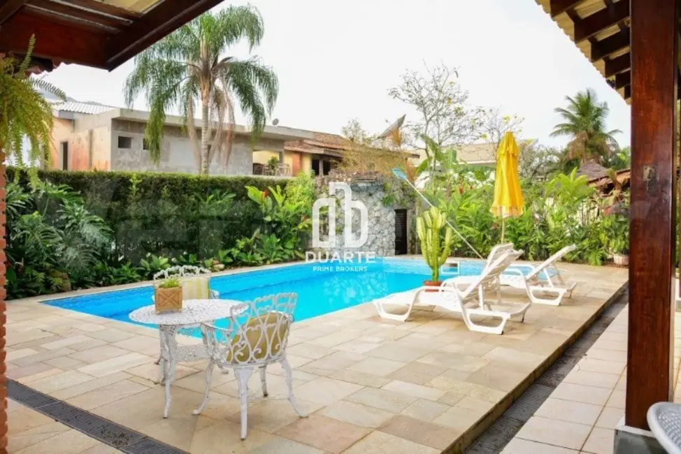 Foto 1 de Casa com 4 quartos à venda, 360m2 em Enseada, Guaruja - SP