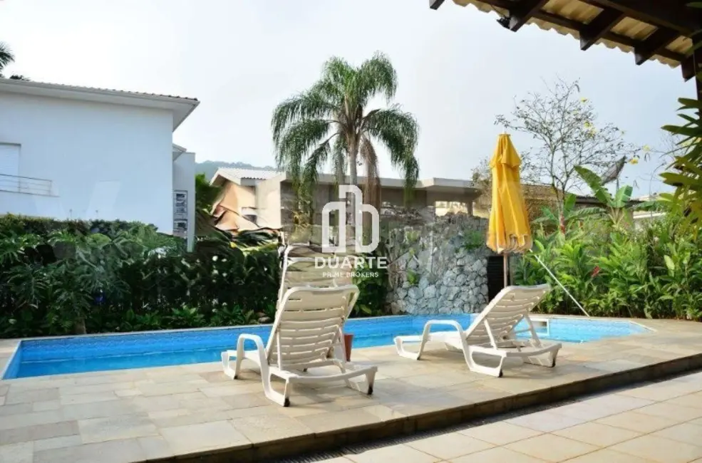 Foto 3 de Casa com 4 quartos à venda, 360m2 em Enseada, Guaruja - SP