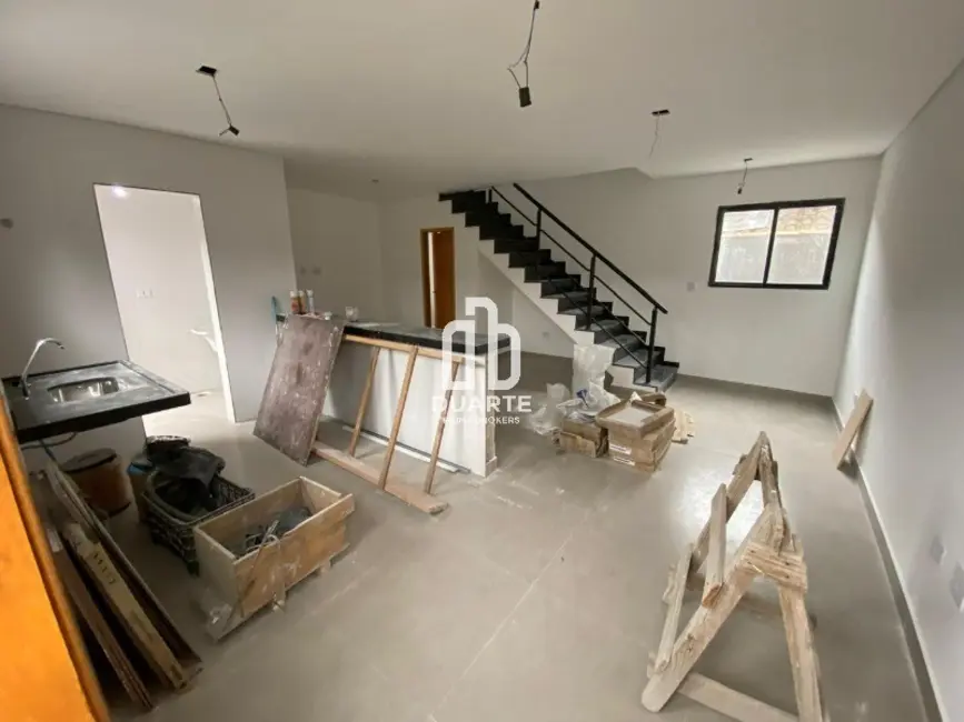 Foto 2 de Casa com 2 quartos à venda, 114m2 em Santa Maria, Santos - SP