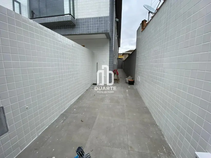 Foto 2 de Casa com 2 quartos à venda, 114m2 em Santa Maria, Santos - SP