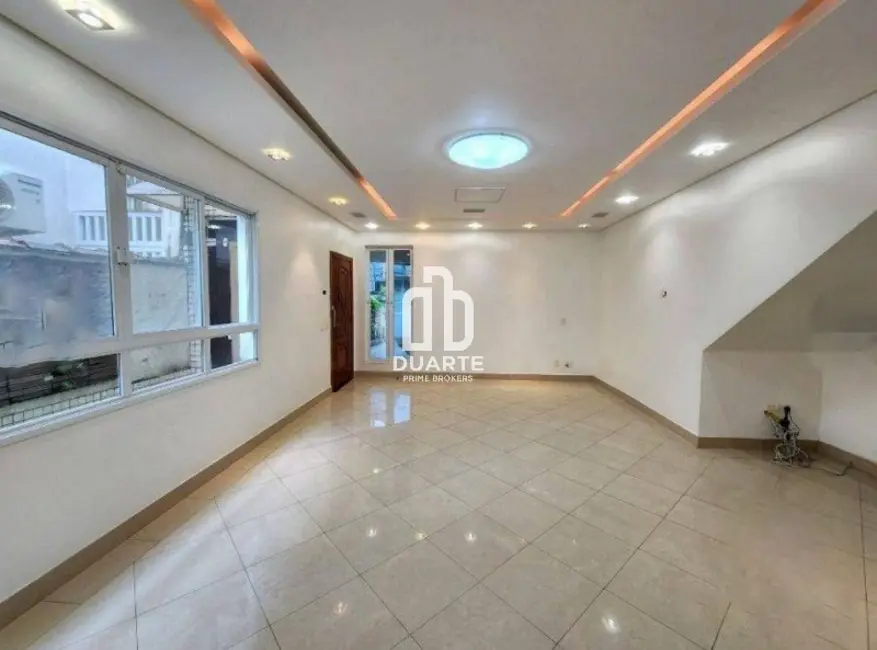 Foto 1 de Casa com 3 quartos à venda, 165m2 em Embaré, Santos - SP