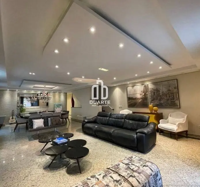 Foto 1 de Casa com 5 quartos à venda, 327m2 em Embaré, Santos - SP