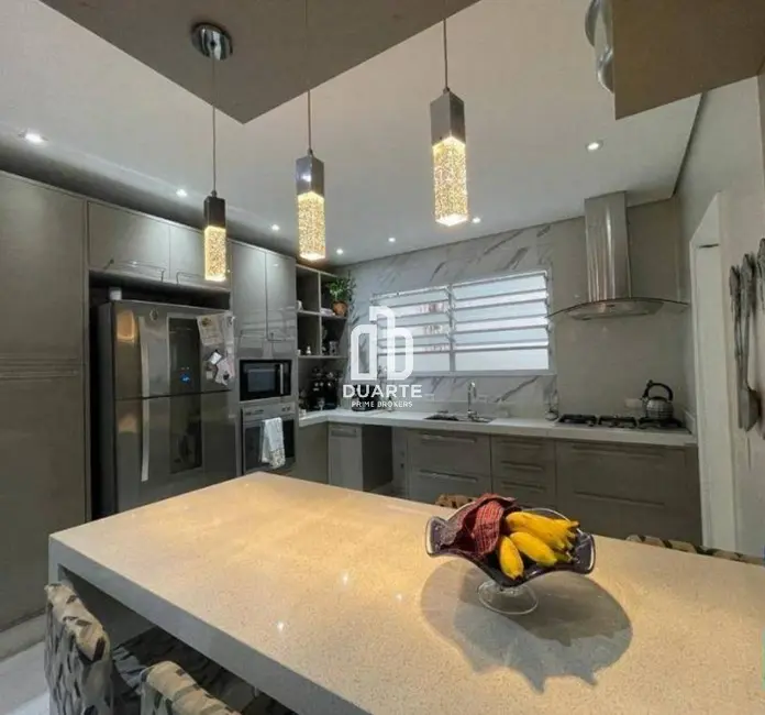 Foto 6 de Casa com 5 quartos à venda, 327m2 em Embaré, Santos - SP