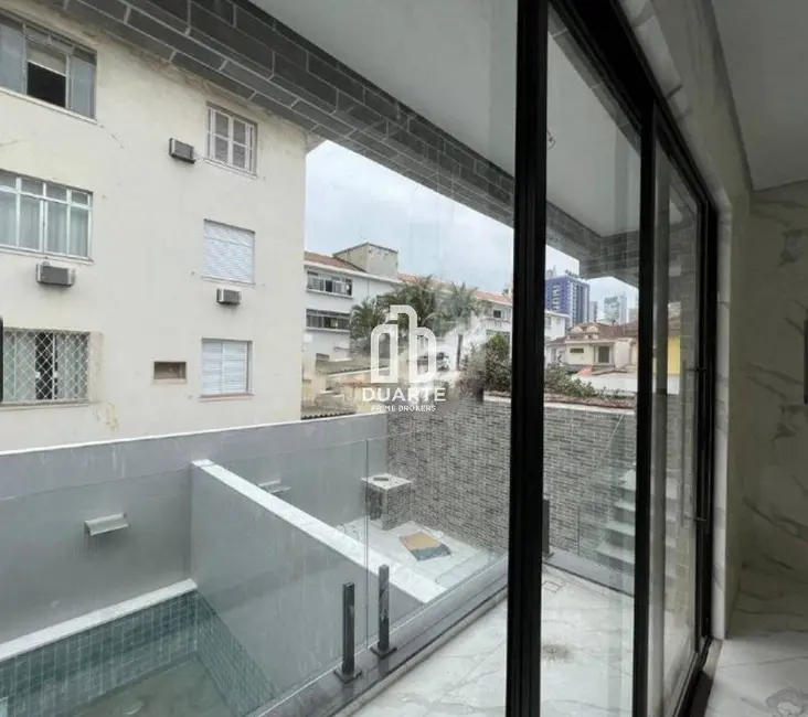 Foto 3 de Casa com 3 quartos à venda, 230m2 em Embaré, Santos - SP