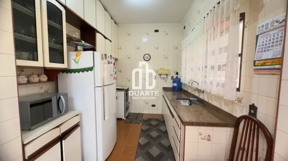 Foto 9 de Casa com 4 quartos à venda, 271m2 em Vila São Jorge, Sao Vicente - SP