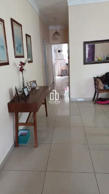 Foto 4 de Casa com 4 quartos à venda, 300m2 em Jabaquara, Santos - SP