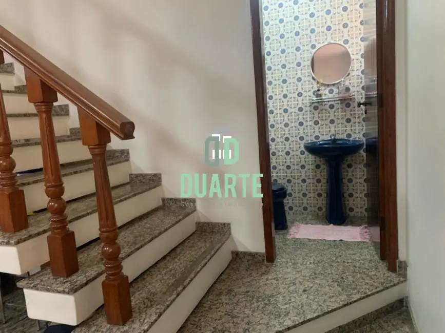 Casa com 3 quartos à venda, 260m2 em Vila Belmiro, Santos - SP - imagem 9 Foto 9 de Casa com 3 quartos à venda, 260m2 em Vila Belmiro, Santos - SP