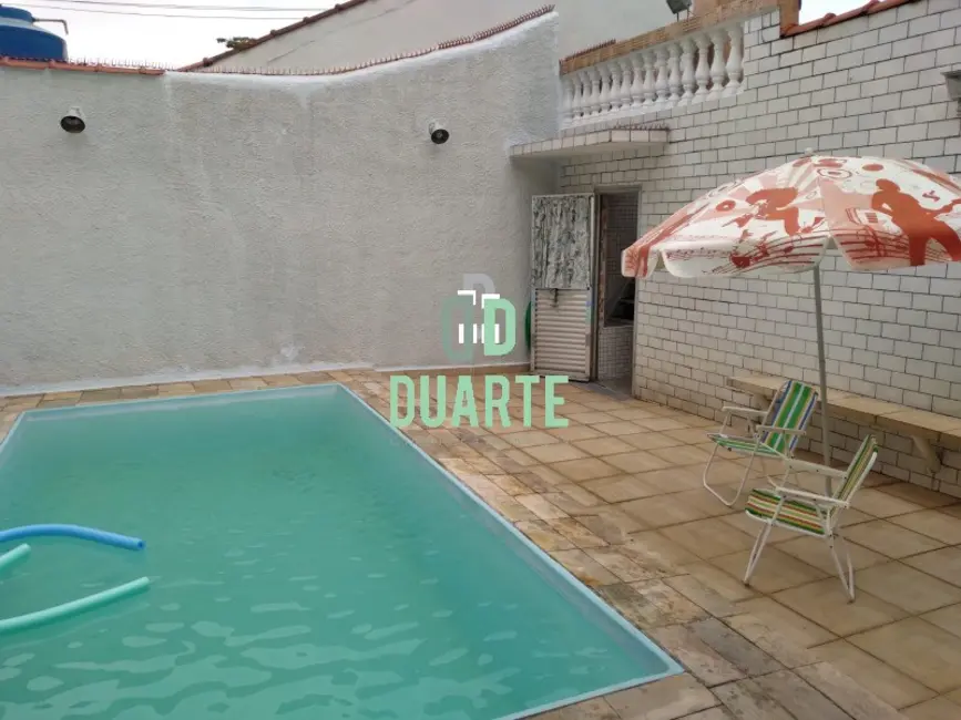 Foto 2 de Casa com 3 quartos à venda, 160m2 em Parque Bitaru, Sao Vicente - SP