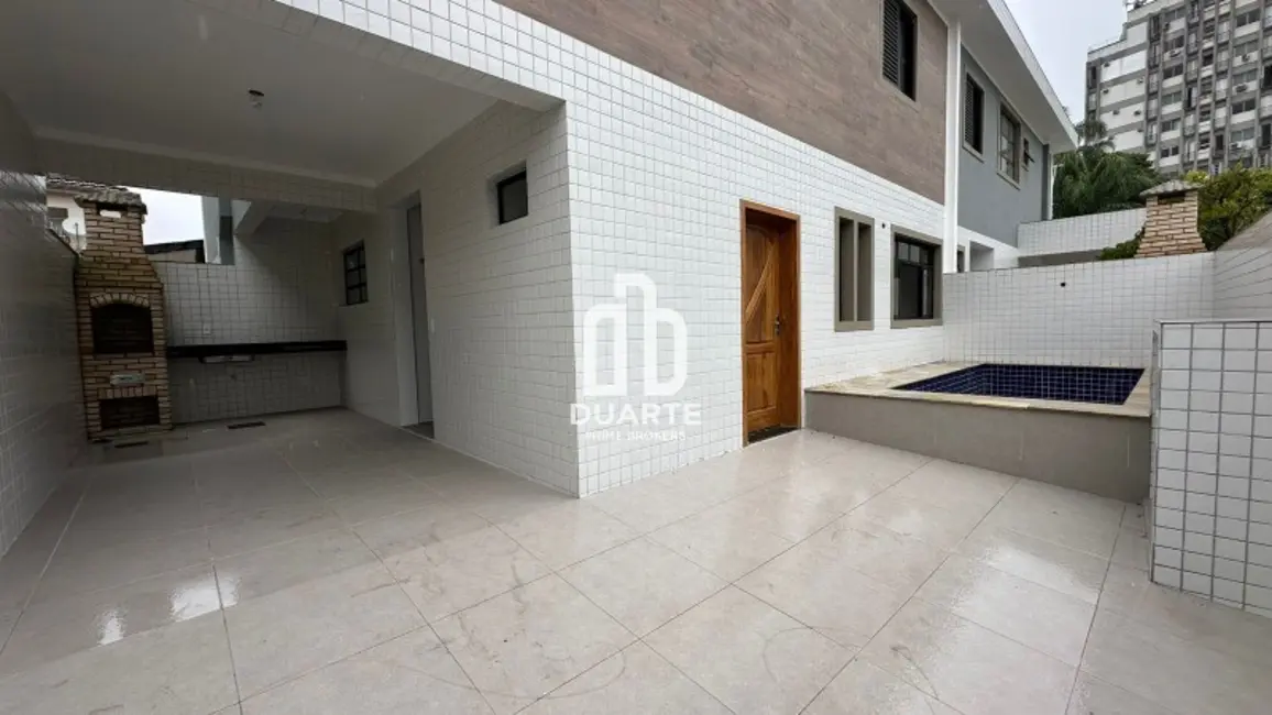 Foto 1 de Casa com 3 quartos à venda, 140m2 em Vila Belmiro, Santos - SP