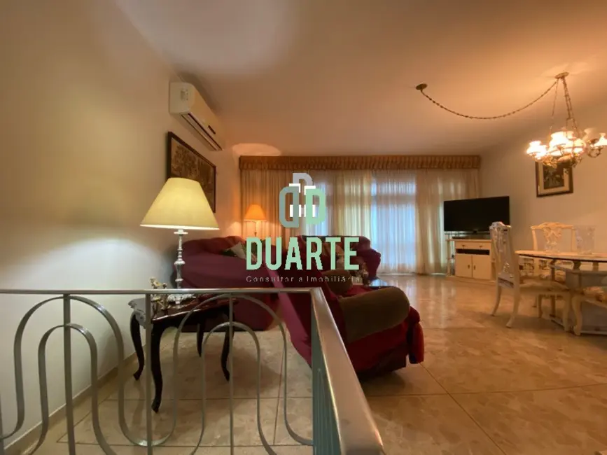 Foto 2 de Casa com 4 quartos para alugar, 307m2 em Ponta da Praia, Santos - SP