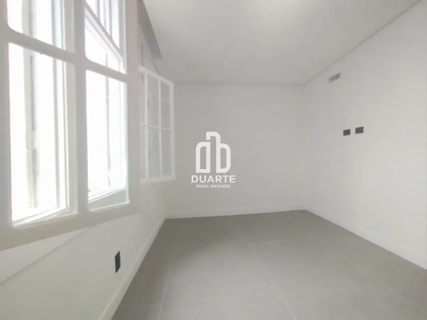 Apartamento com 2 quartos à venda, 80m2 em Gonzaga, Santos - SP - imagem 8 Foto 8 de Apartamento com 2 quartos à venda, 80m2 em Gonzaga, Santos - SP