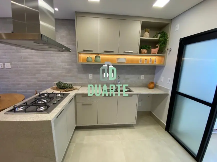 Apartamento com 3 quartos à venda, 190m2 em Pompéia, Santos - SP - imagem 8 Foto 8 de Apartamento com 3 quartos à venda, 190m2 em Pompéia, Santos - SP